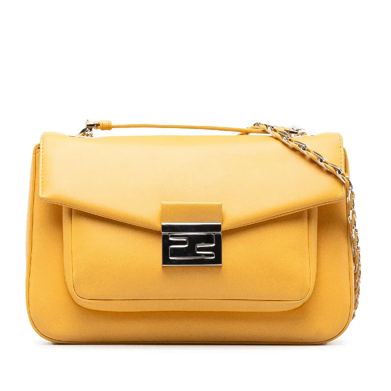 Fendi BeBaguette Chain Bag (SHG-tRxsIj)