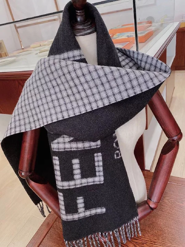 Luxury Fendi  Scarf 010