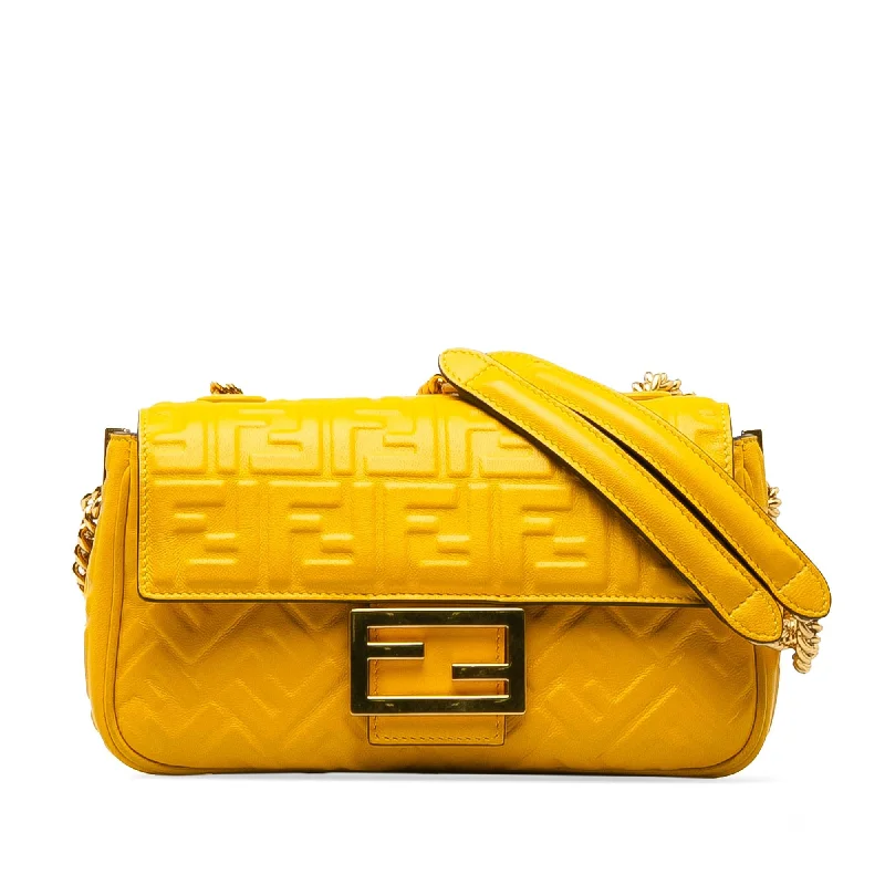 Fendi Zucca Embossed Chain Midi Baguette (SHG-0ukIAR)